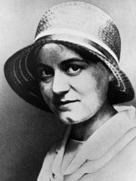 4457 Edith Stein